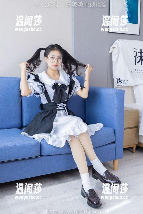BoBoSocks袜啵啵-稚予 BoBoSocks袜啵啵 - 稚予的写真,凉鞋这段“前世今生”的关系可真值得琢磨。