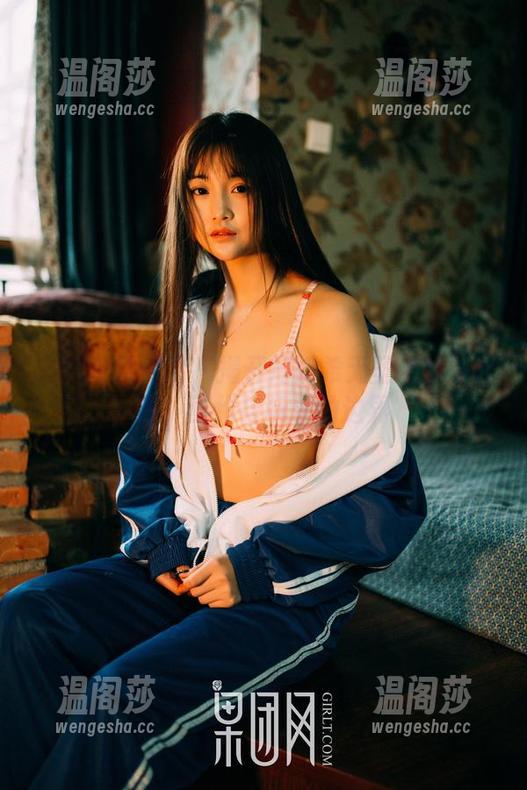 GIRLT果团网-周妍希 GIRLT果团网 - 揭开周妍希无圣光秘书合集,工作与玩乐的边界