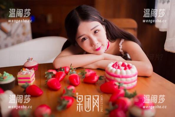 GIRLT果团网 - 龚玥菲：一个私拍，也许只是少女梦想的碎片？