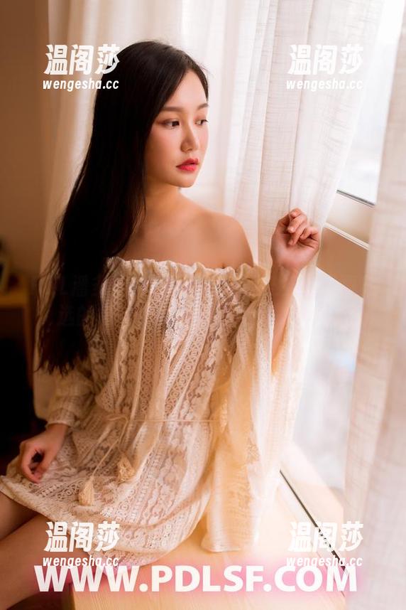 PDL潘多拉-Ellie艾栗栗 PDL潘多拉 - Ellie艾栗栗连衣裙写真集,选的每一件都让人有点想二次回眸?