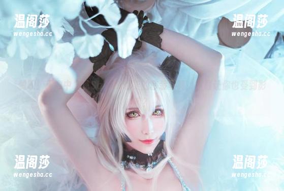 赞叹！无意中发现Sakiiii翎柒的套装写真，下载让你也受到影响？