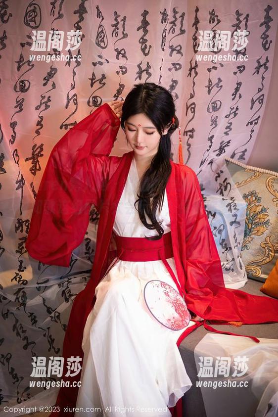 Xiuren秀人网-fairy如歌 Xiuren秀人网 - 制服的意外回眸,fairy如歌这组图片太会玩了,保证你忍不住想下载。