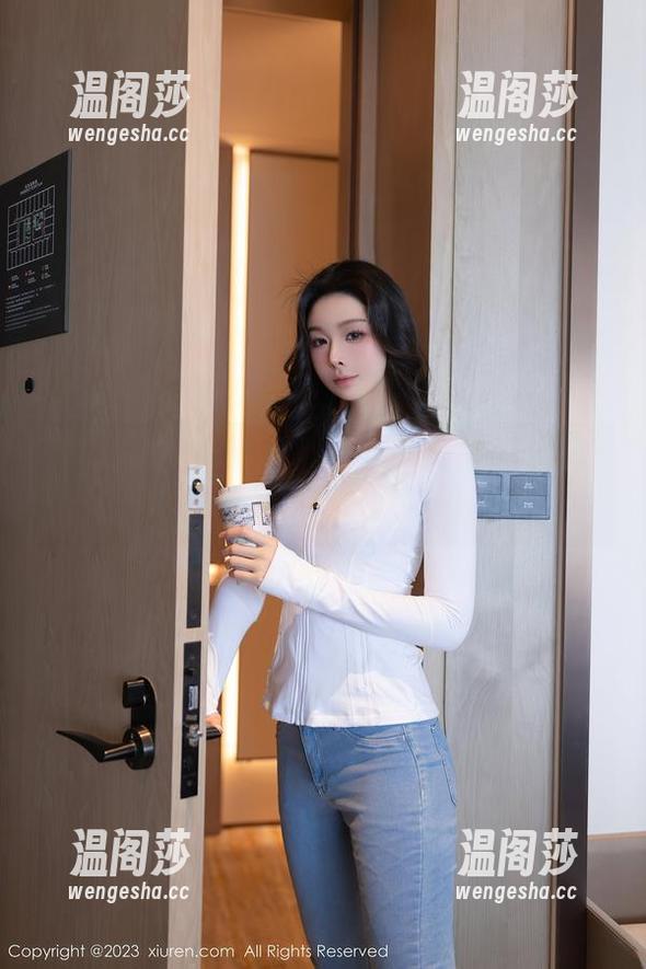 Xiuren秀人网-双笙Alina Xiuren秀人网 - 把双笙Alina的美脚收藏起来,免费作品绝对让你印象深刻!