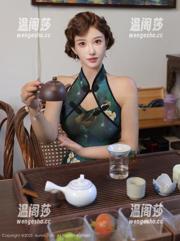Xiuren秀人网 - 黄可Christine的白丝原图，高清到我都想在上面画个插画，不过画啥呢？