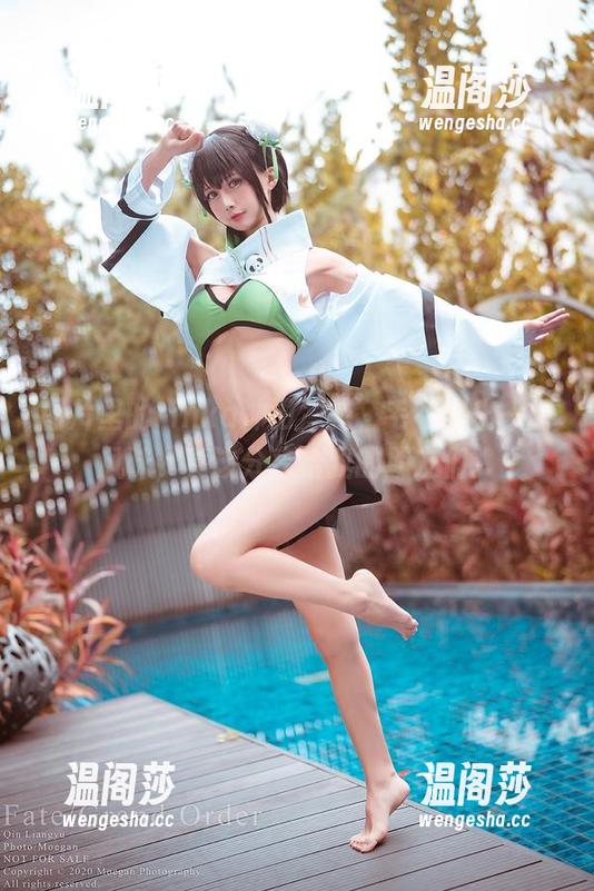 rinka冲田凛花 图片里的rinka冲田凛花,毛衣穿出一番风味,真该分享给我的朋友们。