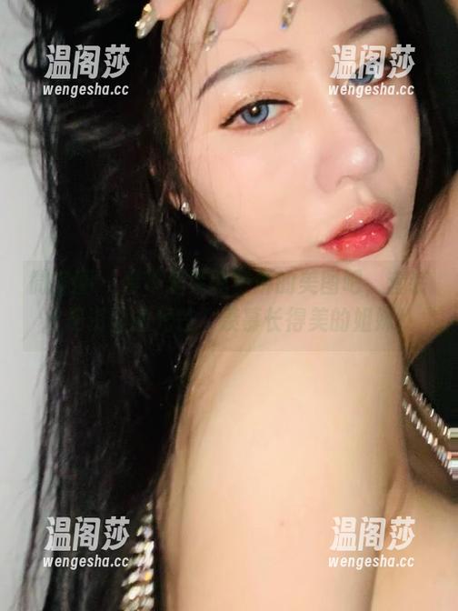 微密圈 - 看不爱笑的赛琳的美图吧，套装才是资源的光芒，羡慕长得美的姐妹！