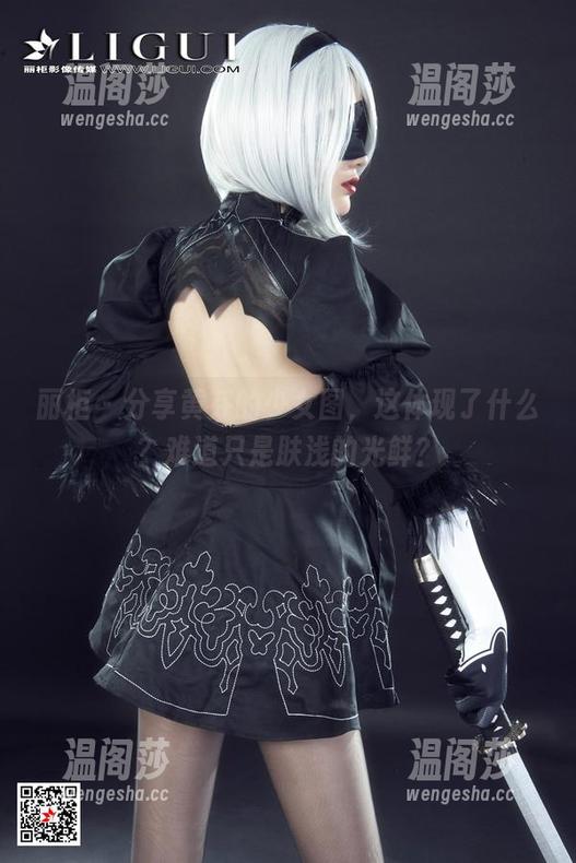 丽柜 - 分享黄芬的少女图，这体现了什么？难道只是肤浅的光鲜？