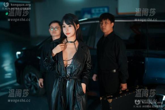 路过兔女郎：亚马逊鲶鱼的私拍图包，碰撞出怎样的火花？