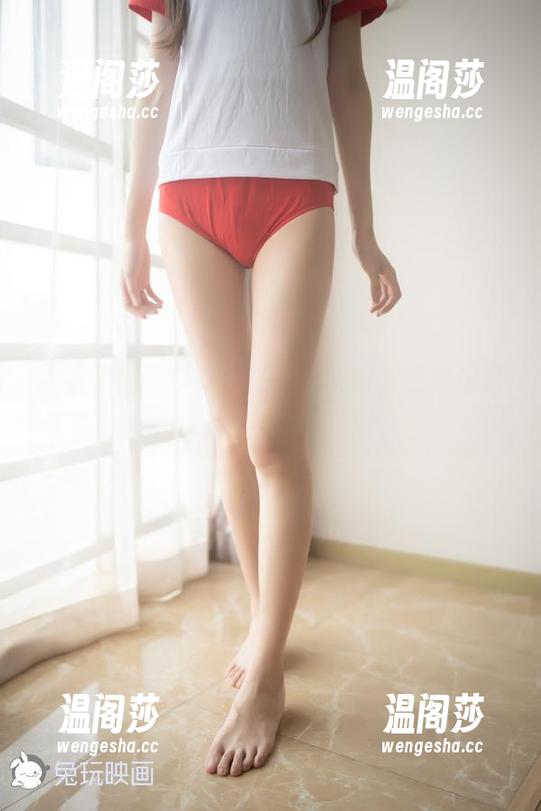 更新了！黑白女仆在兔玩映画，感觉像是掉进了黑白版动画影片。
