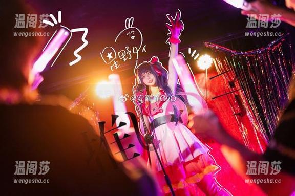 安曜曜高清写真：系出名门，姐妹们快来看！