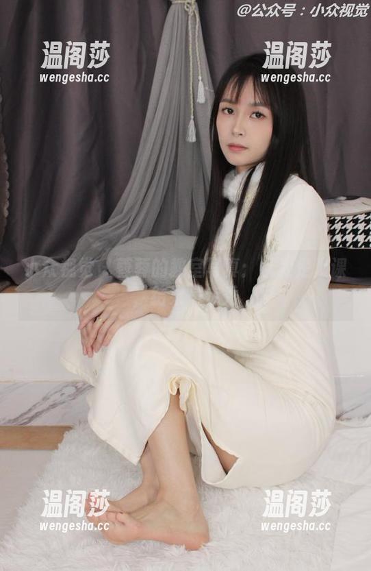 小众视觉 - 蓉蓉的教室写真：以为是上课，结果是走秀