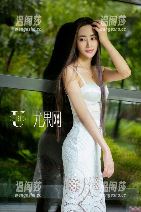 尤果网 - 看吧！小欧的照片已经悄悄把人心俘获，套装也来凑热闹！