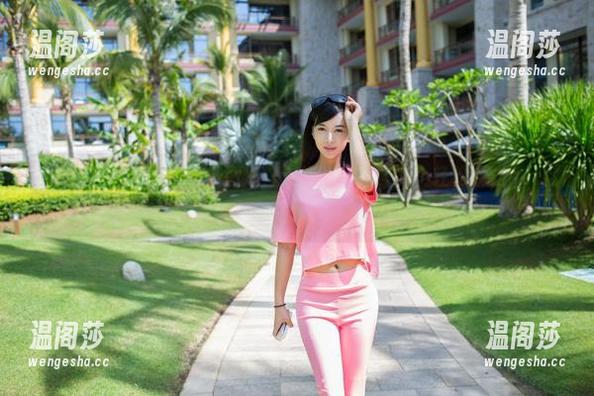 推女郎-胡允儿 推女郎 - 胡允儿的免费图册:这次运动不费力,轻松就能get到哦!