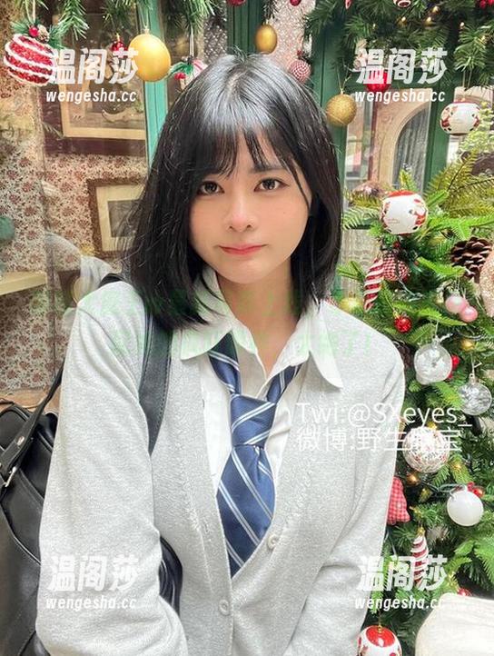 眼酱大魔王w最新写真上线，小恶魔内衣搭配她的疯狂眼神，太绝了！