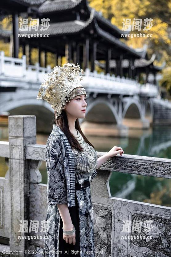秀人网 - Vetiver嘉宝贝儿的水下沙龙：高清图库里的游泳梦