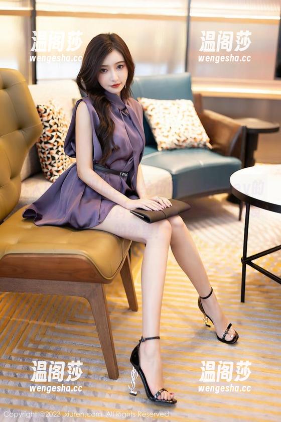 秀人网-伍晓丽Shirley 秀人网 - 掏出原图,给伍晓丽Shirley的纯白写真加点调料——其实是给自己美食的欲望!