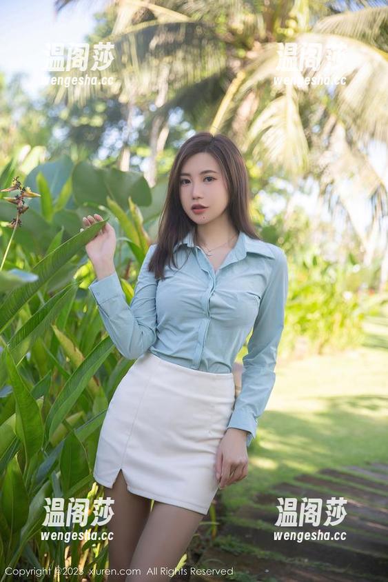秀人网 - 当媃柔rourou变成了厨娘：看我的美图壁纸，烹饪再也不无聊！