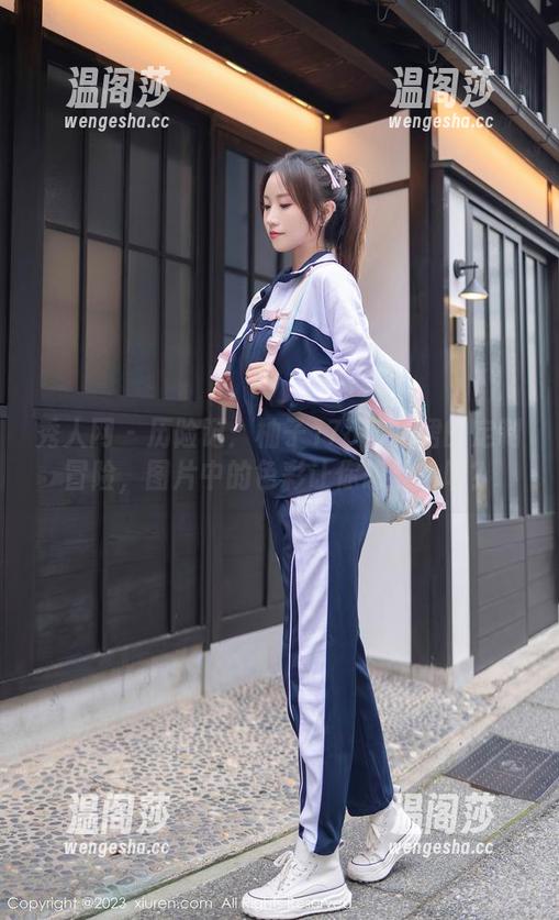 秀人网 - 历险记：柚子178与短裙的定制冒险，图片中的色彩让你想起啥呢？