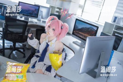 沏杯茶，纸悦Etsu_ko的无圣光写真留住我与玛丽居家服的安静时光
