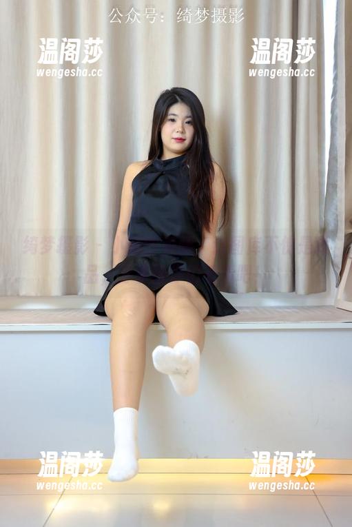 绮梦摄影 - 小莉的美腿，这图库不愧是藏品，分享给你们看看吧！