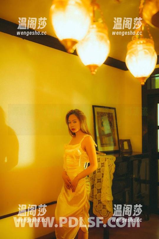 轰趴猫 - Ellie艾栗栗白色资源，高清流出，画面真的是让人失控！