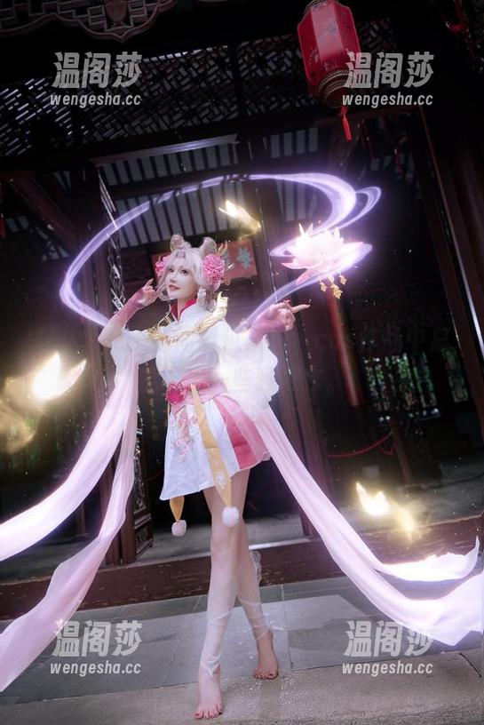 露儿大魔王的间谍过家家，cos作品中总能蹦出一些骚操作。