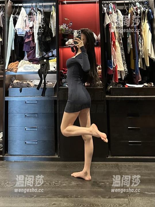黎允熙baby 微密圈 - 水手服下的黎允熙baby:这是我海上漂流的图册!