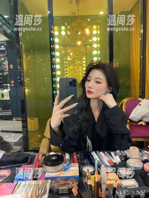 黎允熙baby 微密圈 - 柔美风中荡漾,黎允熙baby的私房肉丝美图,是种轻松的诱惑吗?